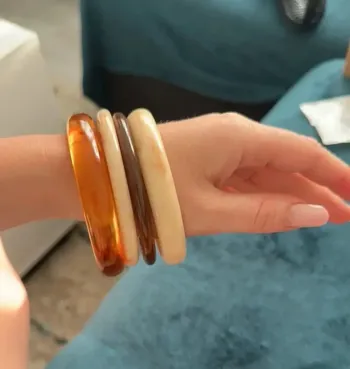 Ensemble 4 bracelets résine femme - Neufs