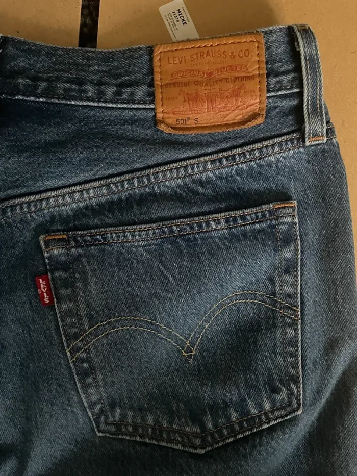 Jean Levi’s 501 - photo numéro 4
