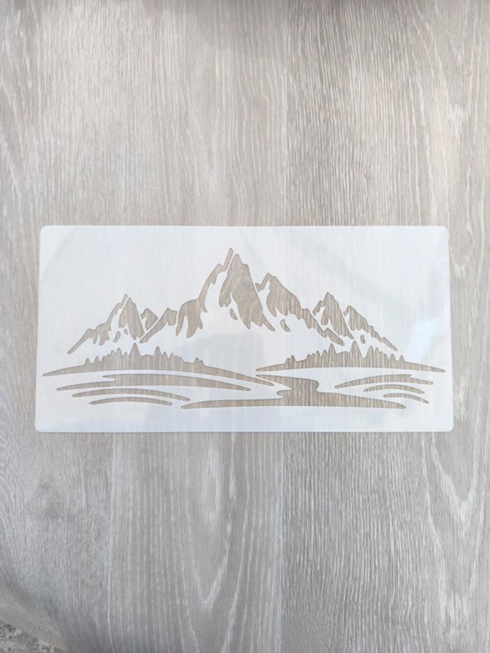 Pochoir montagnes