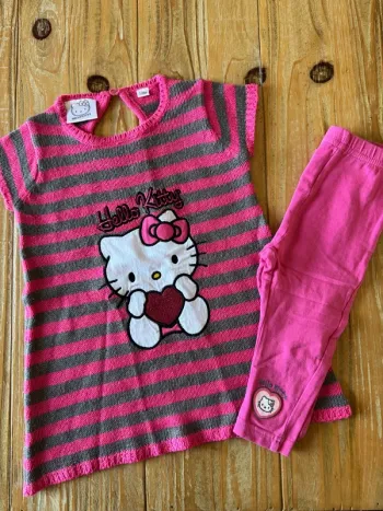 Robe pull hello kitty