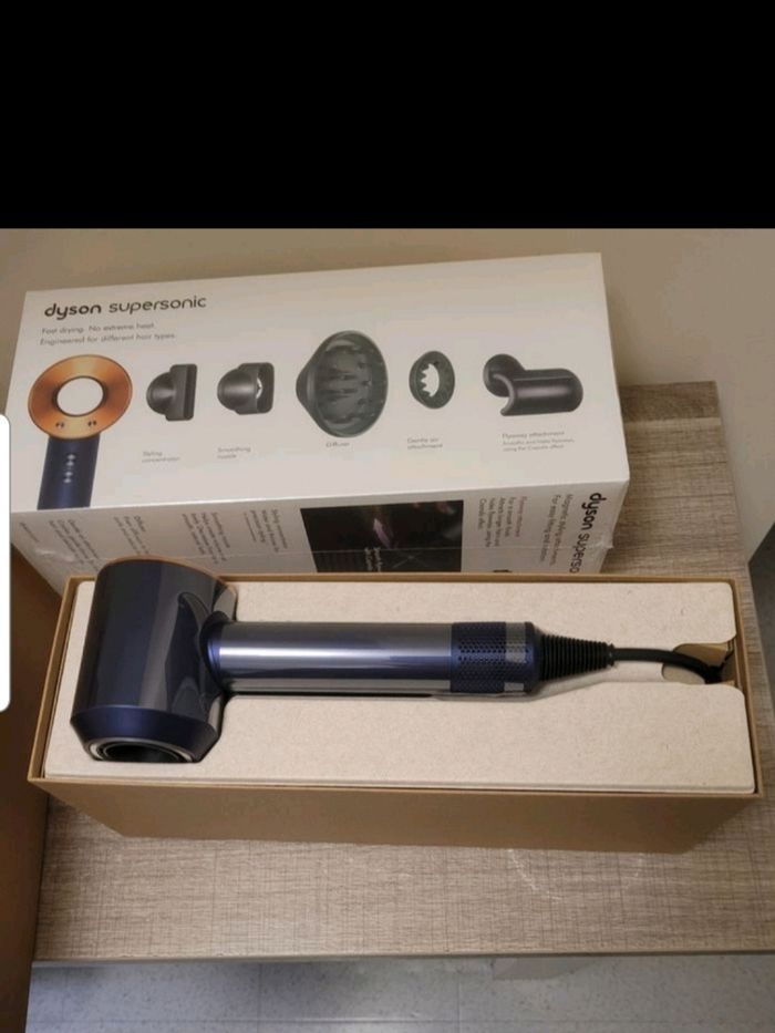 Sèche-cheveux supersonic Dyson