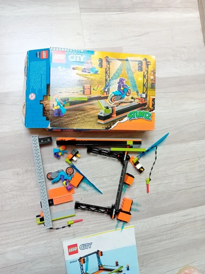 Lego city 60340 - photo numéro 2