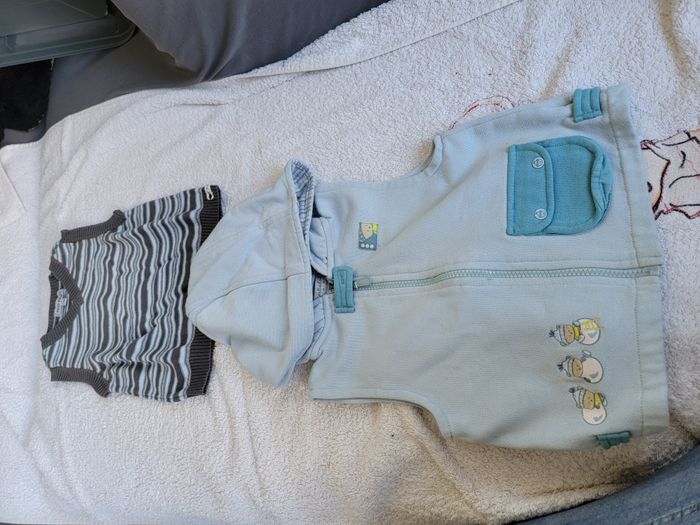 Lot de vêtements 2 ans garçon - photo numéro 7