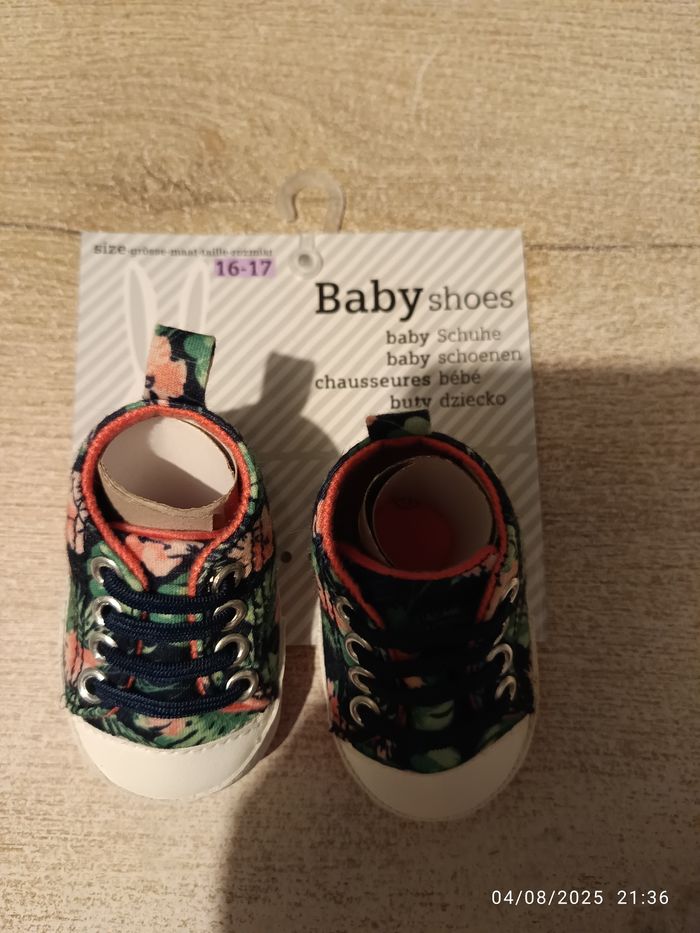Chaussures bébé - photo numéro 2