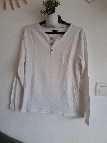 Tee-shirt manches longues blanc serafino boutons bois au col kiabi 8 ans