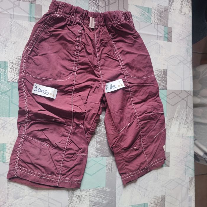 Pantacourt decathlon violet brique 3ans fille