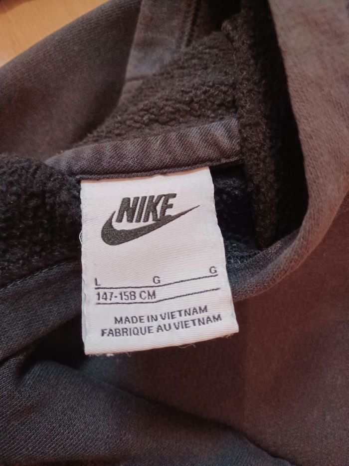 Sweat Nike 12 ans - photo numéro 4