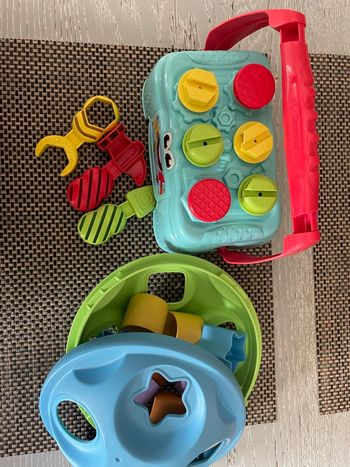 Lot de deux jouets d’éveil 