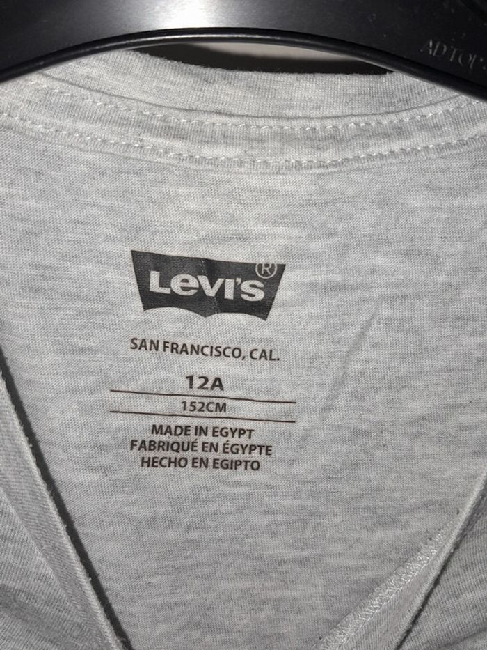 Top levi's 👧 12ans - photo numéro 2