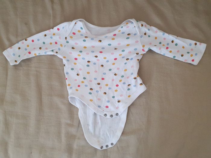 Lot pyjamas et bodies - photo numéro 9