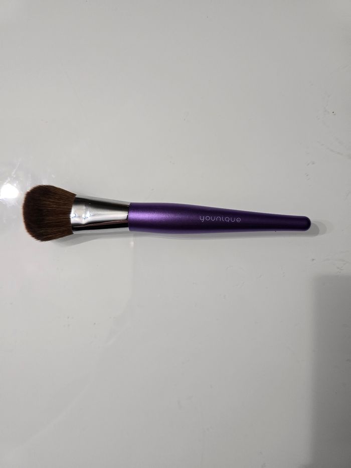 Pinceau beachfront small brush Younique neuf - photo numéro 2