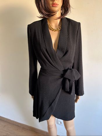 Robe portefeuille noire neuve avec rayures Morgan taille 38 (valeur 75€)