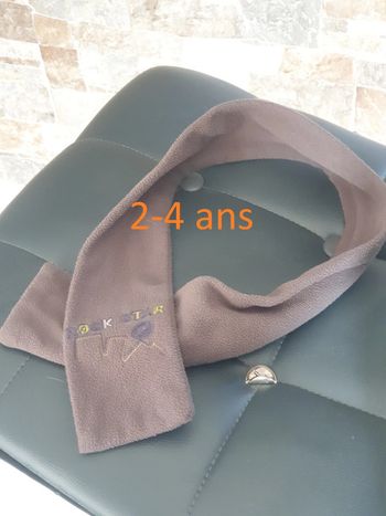 1 écharpe marque kidkanai