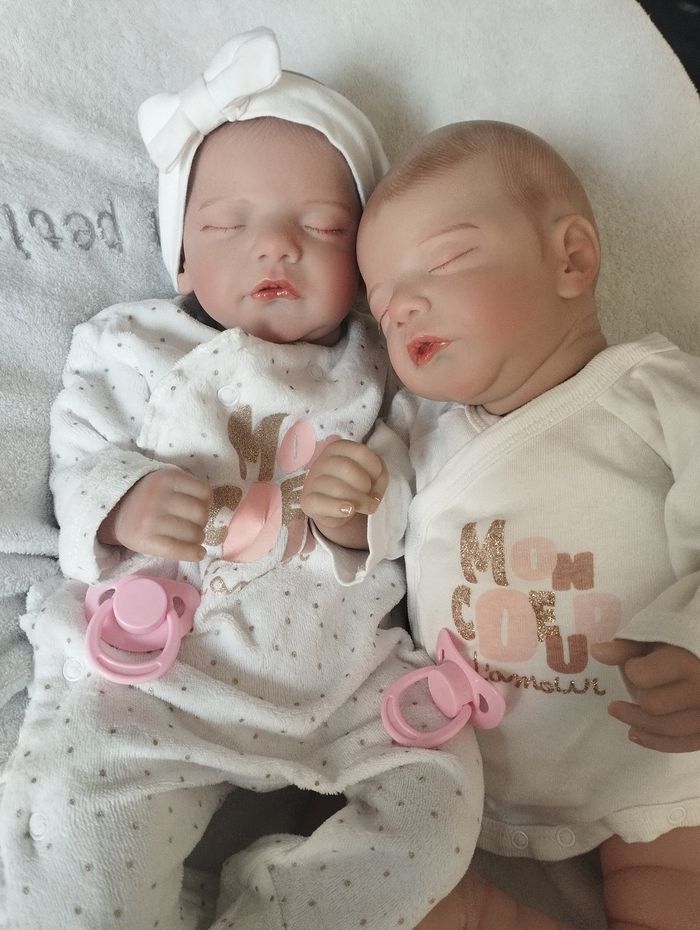 Bébé reborn jumelles - photo numéro 2
