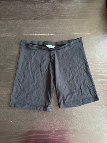 Short cycliste femme noir