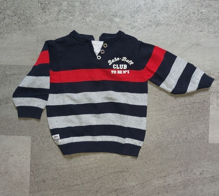 Pull 6 mois garçon comme neuf