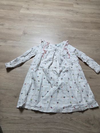 Robe 4 ans