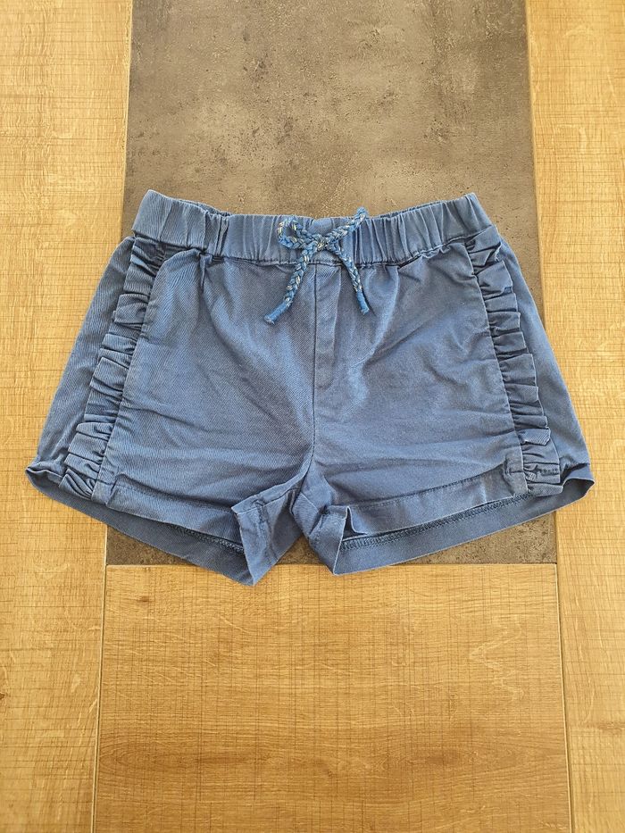 Short 3 ans
