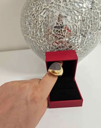 Bague solide en or 18 carat