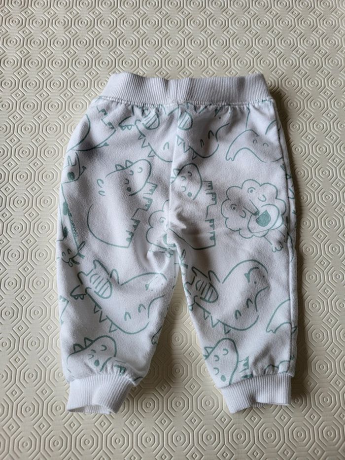 Lot 2 joggings - photo numéro 2
