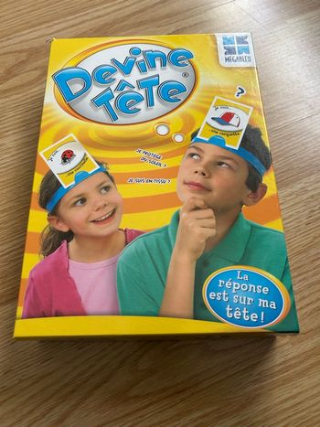 Jeu de société devine tête