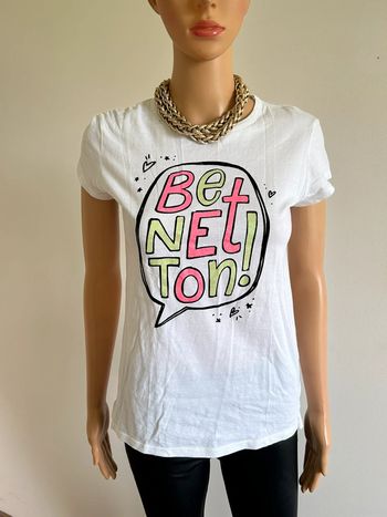 Teeshirt blanc avec paillettes United Colors of Benetton taille S TBE