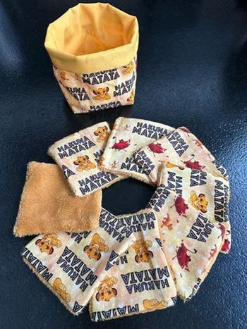 Lingettes lavables bébé motif roi lion Disney lot de 8 et panier