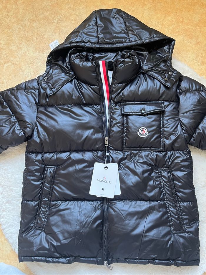Doudoune Moncler noire avec capuche - photo numéro 4
