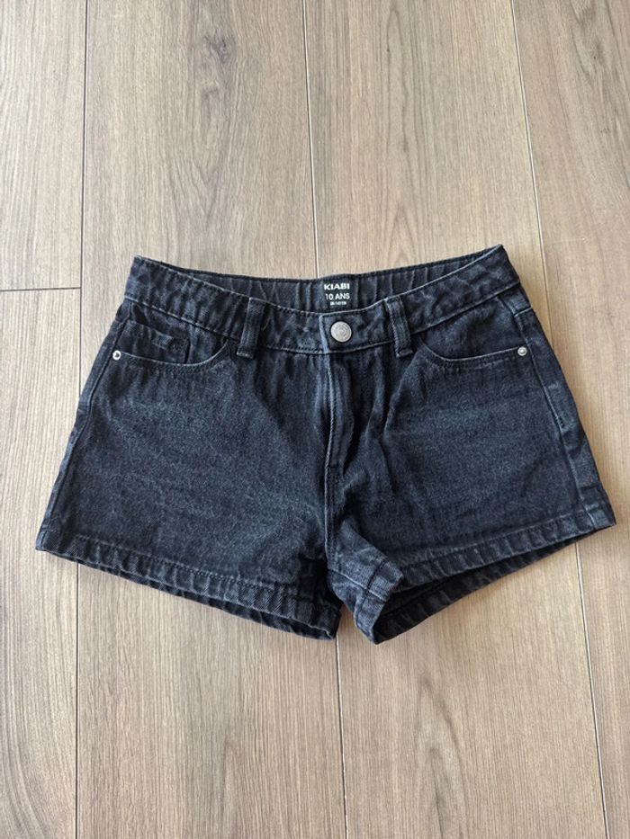 Short fille en jeans noir T. 10 ans