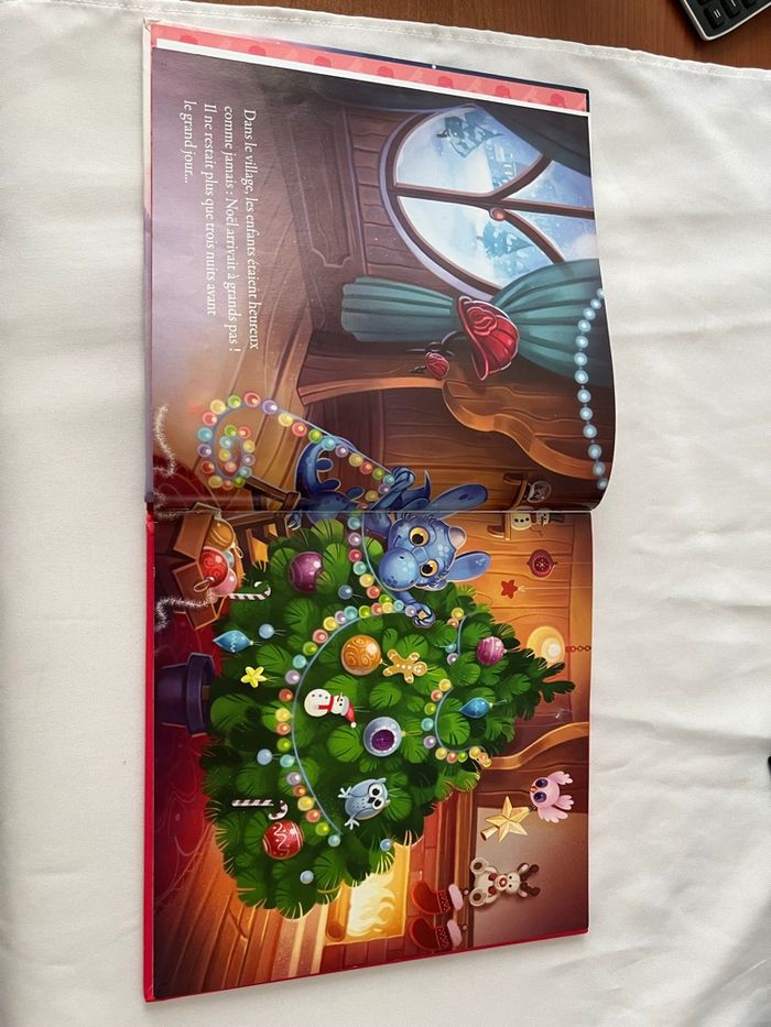 Livre Azuro et le défi du père Noel - photo numéro 3