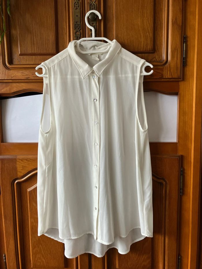 Chemisier blanc sans manches