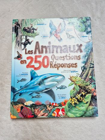 Livre les animaux en 250 questions réponses