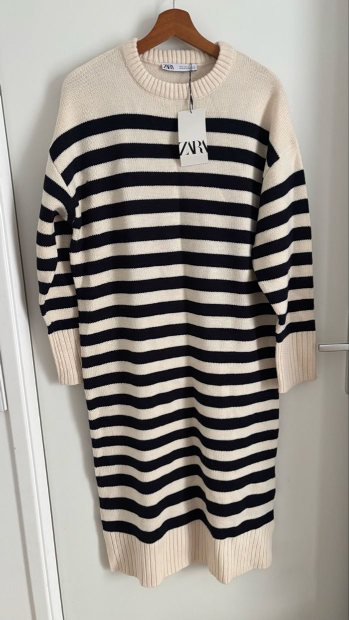 Robe épaisse longue Zara crème/noire S(oversize) - photo numéro 6