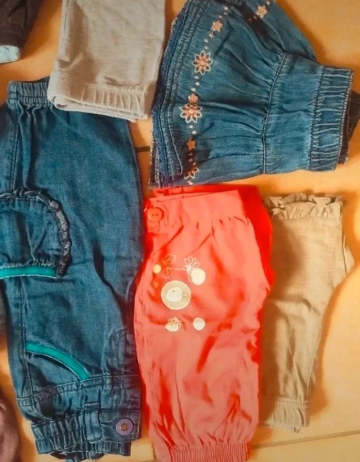 Vêtements bébé fille 6 mois - photo numéro 2