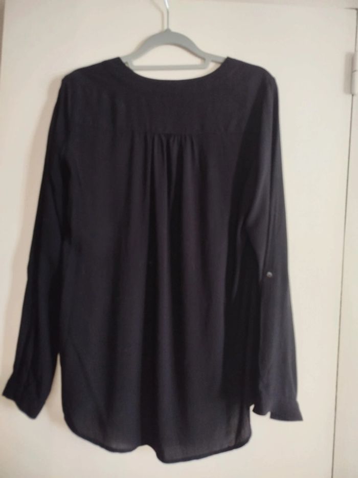 Très joli haut noir Camaïeu taille 36.38 - photo numéro 7