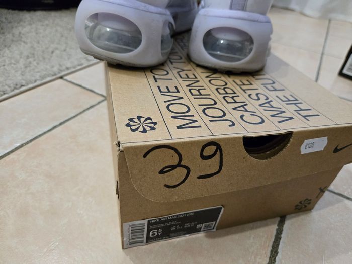 Basket Nike air taille 39 - photo numéro 4