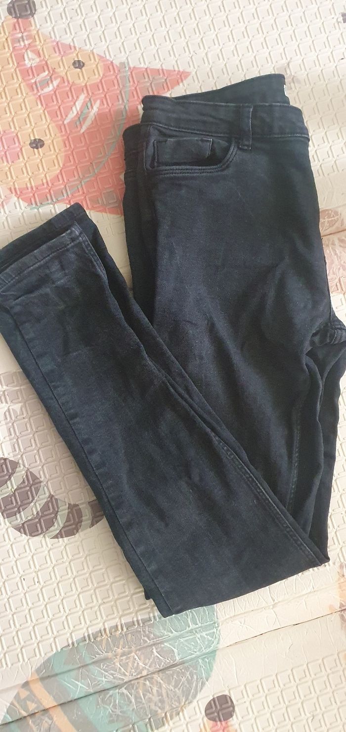 Pantalon slim taille 40