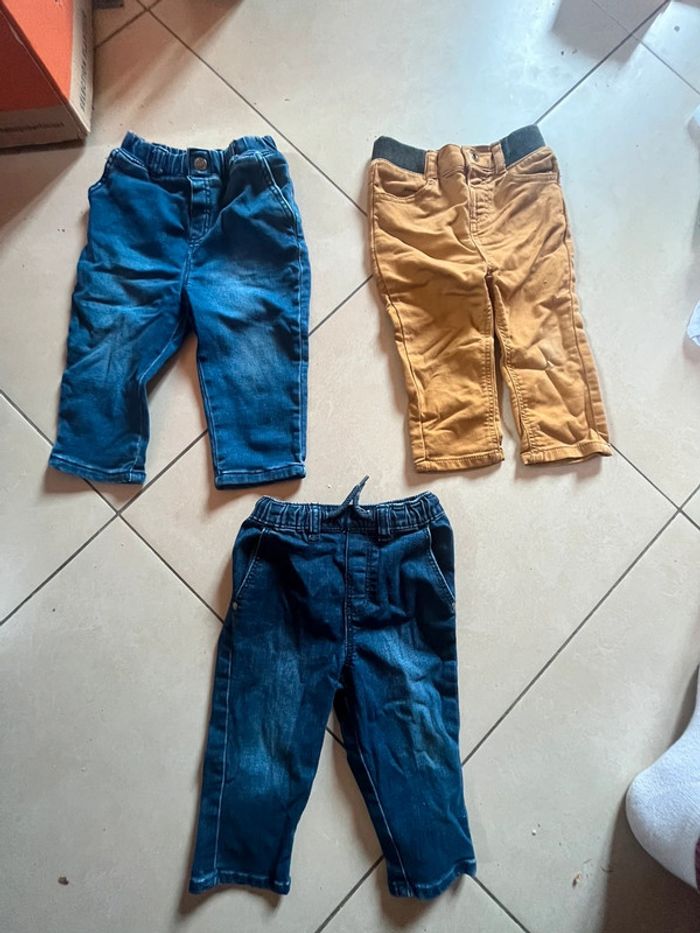 Lot de 3 pantalons taille 74 cm