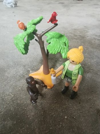 Playmobil femme et bébé singe