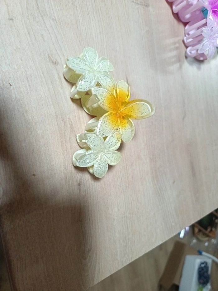 Barrettes trio fleurs paillettes - photo numéro 3