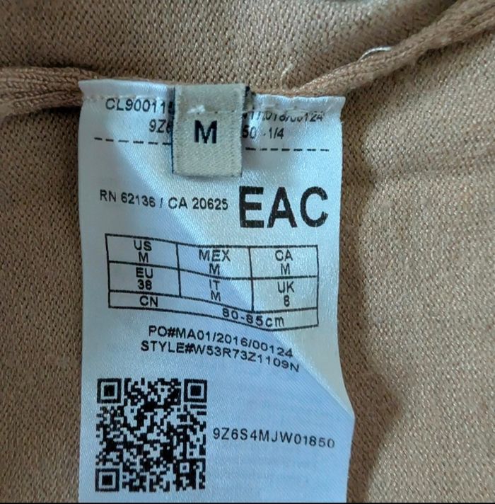 Blouse/t-shirt beige GUESS à manches longues avec dentelle aux épaules - Taille M - photo numéro 4