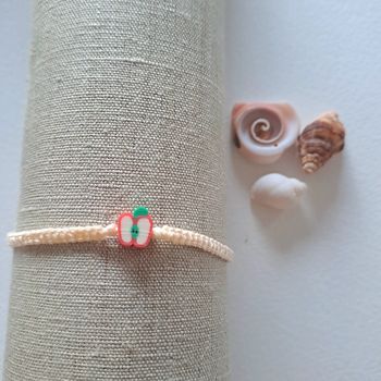 (Réduction) Bracelet avec perles-pomme