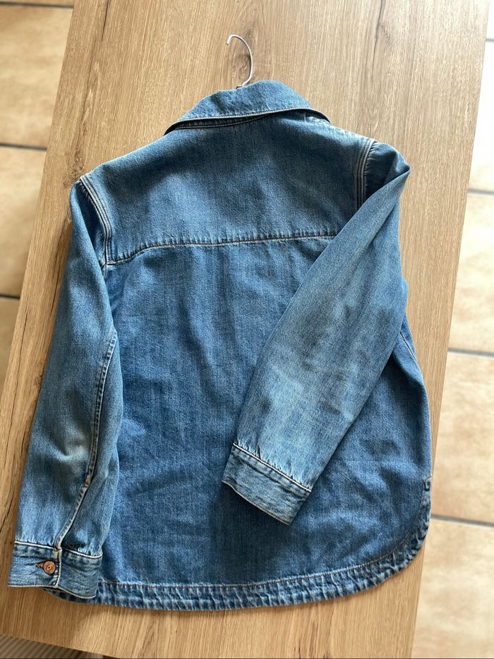 Veste en jean Divided (H&M) – Taille 38 – Intemporelle et tendance - photo numéro 4