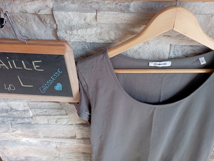 Robe de grossesse taille L en très bon état - photo numéro 2