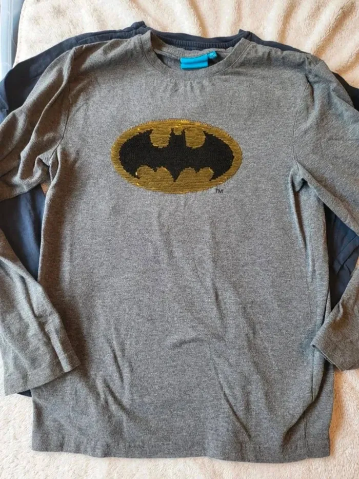 2 tee-shirts manches longues taille 12 ans Batman - photo numéro 2