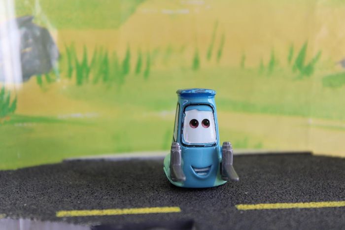 Disney Pixar cars Guido - photo numéro 8