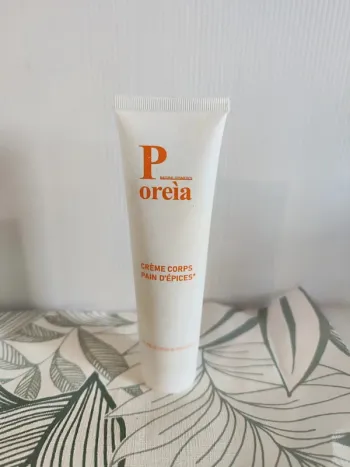 Poreia creme corps pain d'epices 100ml valeur 16€  à utiliser 12 mois après ouverture