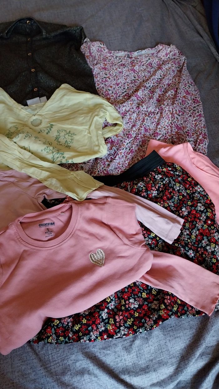 Lot 22 vêtements fille 8 ans - photo numéro 5