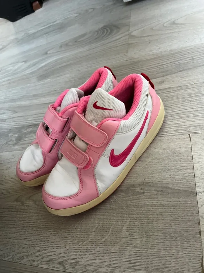 Nike taille 35 - photo numéro 3