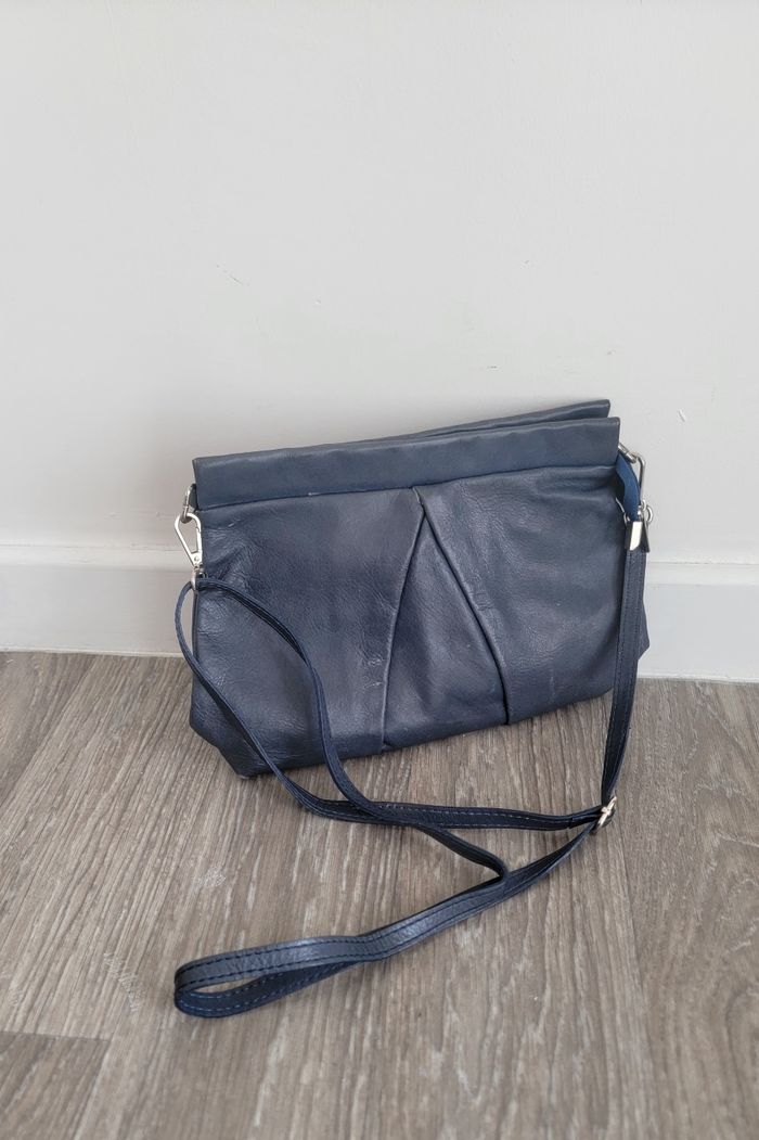 👜 Sac à bandoulière en cuir genuine leather made in italy